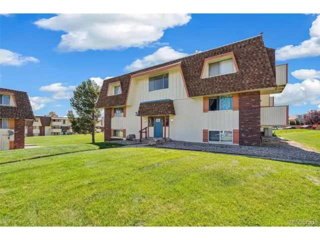 MLS: 2409226 Condo For Sale