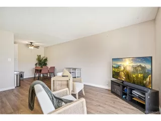 Photo #4: 2409226 Listing 