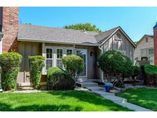 Photo #2: 2409459 Listing 
