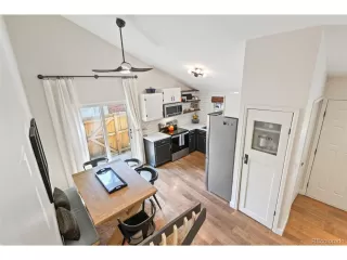 Photo #5: 2409459 Listing 