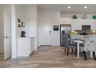 Photo #6: 2410285 Listing 