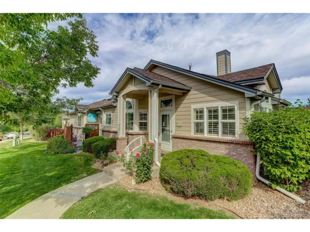 MLS: 2410626 Condo For Sale