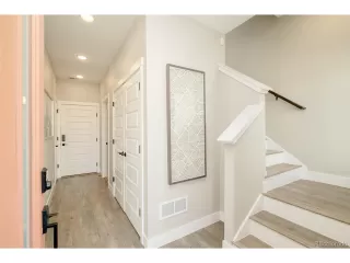 Photo #2: 2411627 Listing