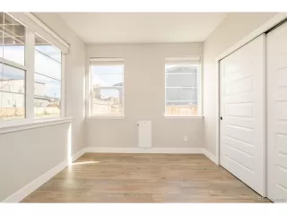 Photo #3: 2411627 Listing