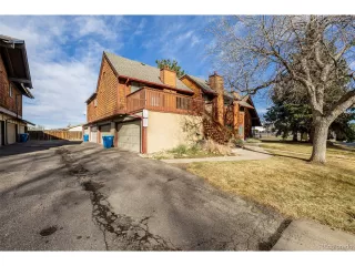 Photo #5: 2415342 Listing