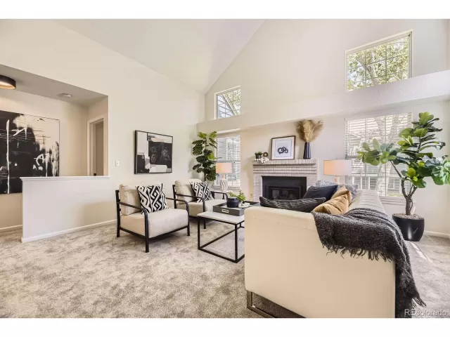 MLS: 2415594 Condo For Sale