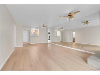 Photo #3: 2415844 Listing