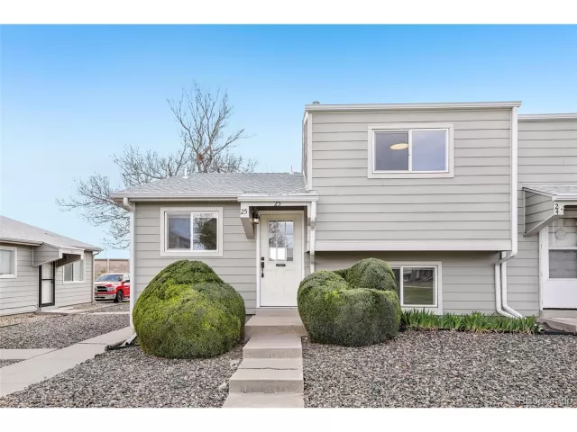 MLS: 2416457 Condo For Sale