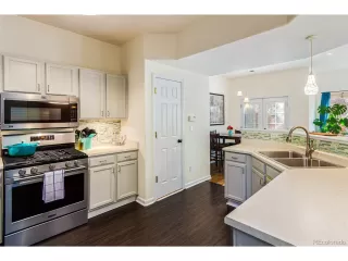 Photo #3: 2416486 Listing 