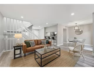 Photo #2: 2416893 Listing 