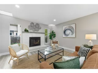 Photo #4: 2416893 Listing 