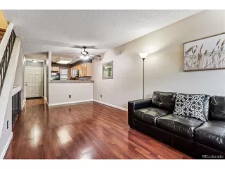 Photo #3: 2417989 Listing 