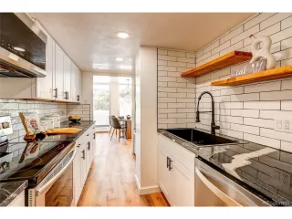 Photo #4: 2419004 Listing