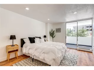 Photo #5: 2419004 Listing