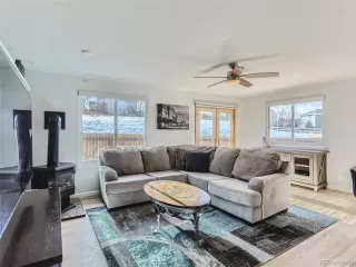 Photo #3: 2419486 Listing 