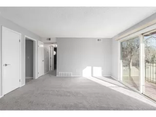 Photo #4: 2420932 Listing 