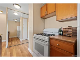 Photo #2: 2421539 Listing