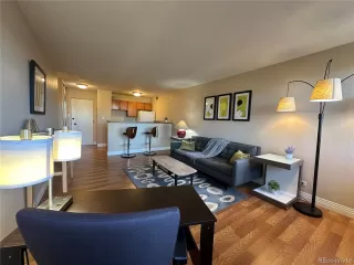 Photo #6: 2421539 Listing