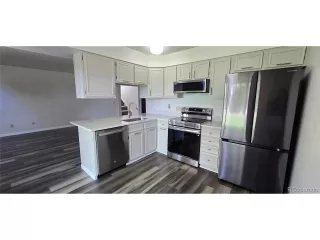 Photo #4: 2421541 Listing