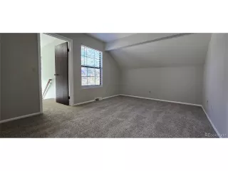 Photo #5: 2421541 Listing