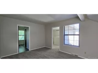 Photo #6: 2421541 Listing