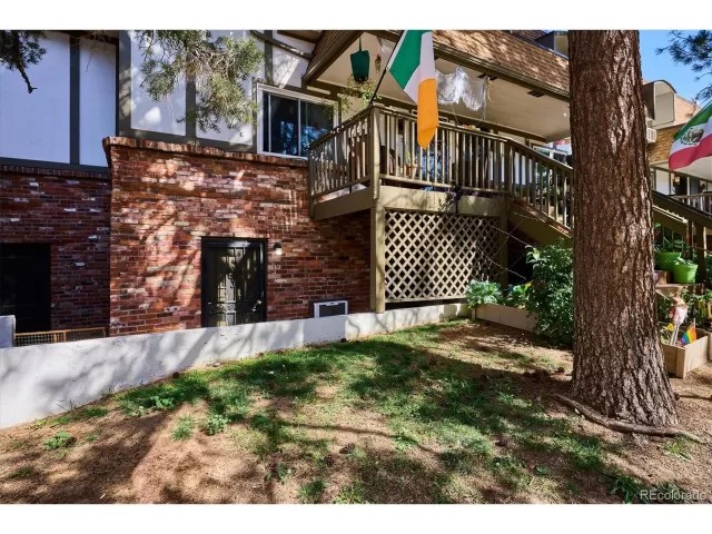 MLS: 2421697 Condo For Sale