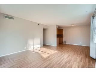 Photo #4: 2422171 Listing 