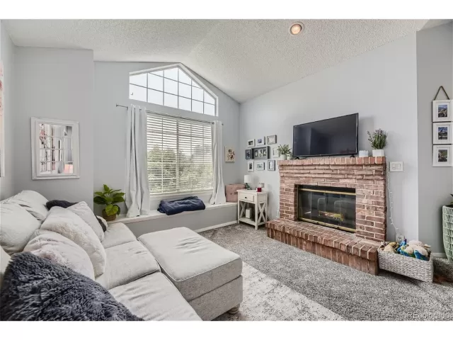 MLS: 2422876 Condo For Sale