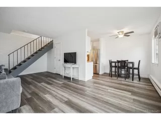 Photo #2: 2422906 Listing 