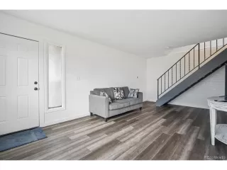 Photo #3: 2422906 Listing 