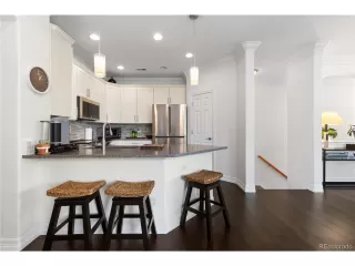 Photo #3: 2423350 Listing 