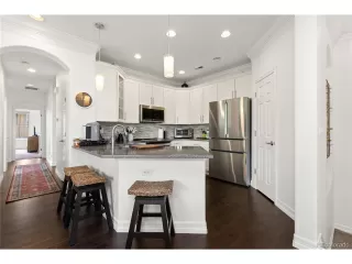 Photo #4: 2423350 Listing 