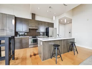 Photo #4: 2425699 Listing
