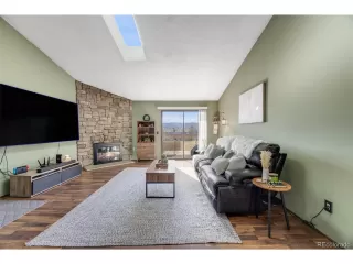 Photo #6: 2425704 Listing