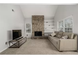 Photo #3: 2426235 Listing 