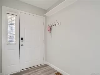 Photo #3: 2428044 Listing