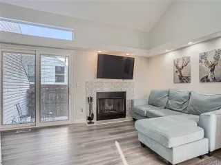 Photo #4: 2428044 Listing