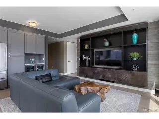 Photo #4: 2430519 Listing