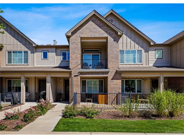 MLS: 2431229 Condo For Sale