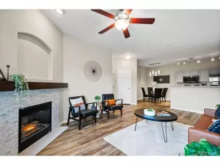 Photo #3: 2431296 Listing 