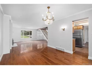 Photo #3: 2431525 Listing