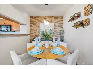 Photo #5: 2431692 Listing 