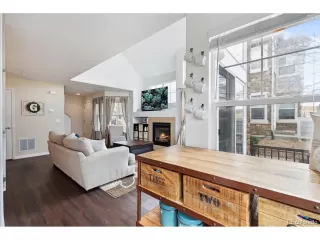 Photo #6: 2431692 Listing 