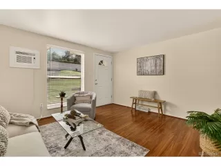 Photo #2: 2434190 Listing