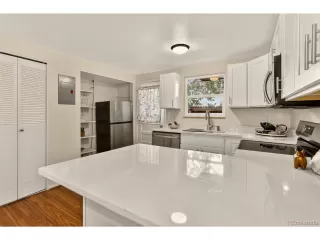 Photo #6: 2434190 Listing