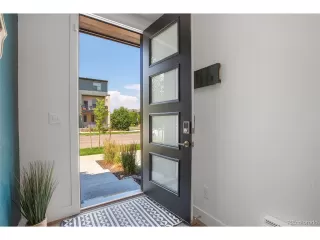 Photo #2: 2437271 Listing