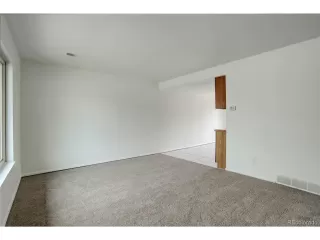 Photo #2: 2437577 Listing 