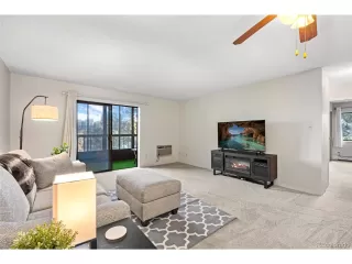 Photo #4: 2438388 Listing 