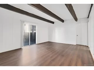 Photo #5: 2441228 Listing 