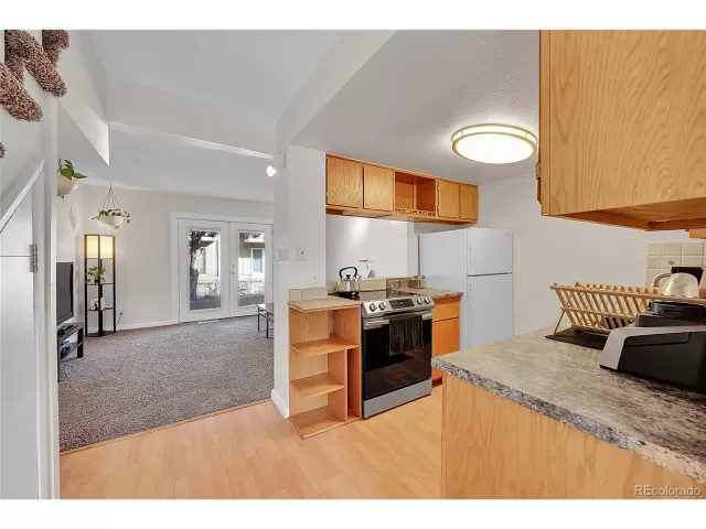 MLS: 2441278 Condo For Sale